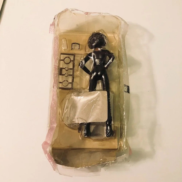 Vintage 1998 Scary Spice Girls 6 Inch Tall Action Figure Doll Mel B Damaged - Picture 8 of 13